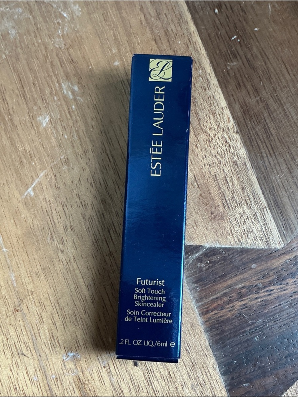 Estee Lauder Futurist Soft Touch Brightening Skincealer - Navy and Gold